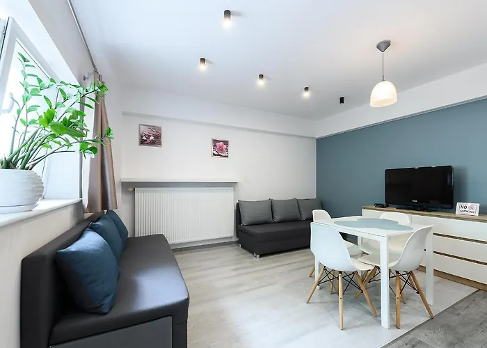 Port-lodz By Pinpoint לודז'